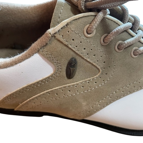 Austin Ladies White/Tan Golf Shoes-Size 8. No wear. - Picture 7 of 13